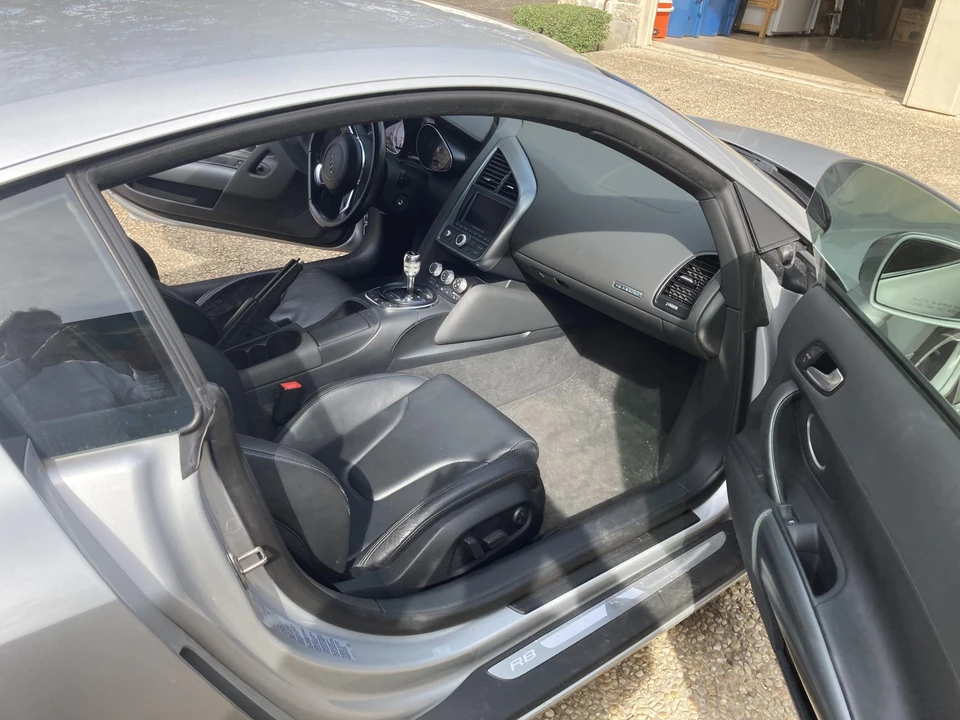 2009 Audi 42 R8 - Image 28 of 31