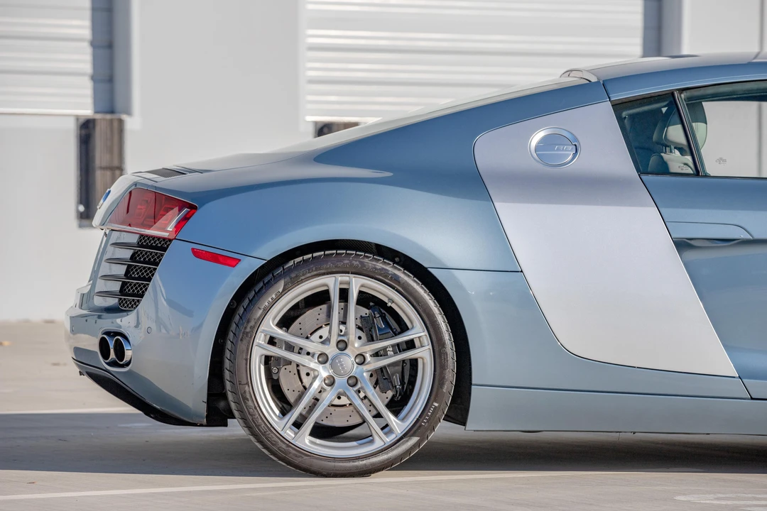 2009 Audi 42 R8 - Image 29 of 31