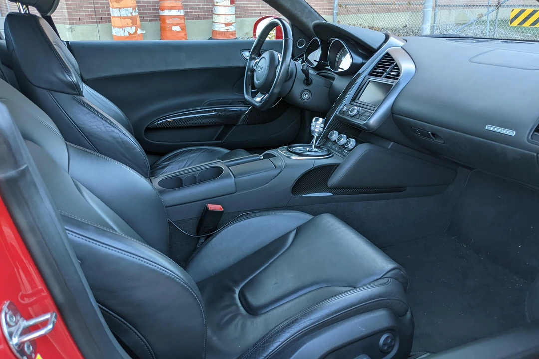 2009 Audi 42 R8 - Image 26 of 31