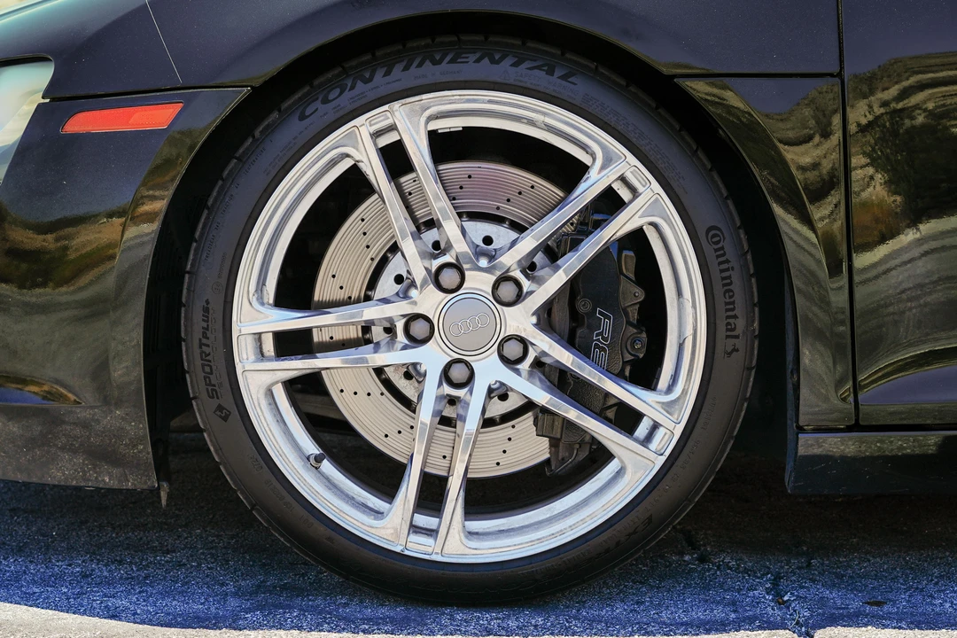 2009 Audi 42 R8 - Image 29 of 31