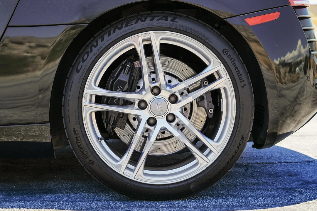 2009 Audi 42 R8 - Image 30 of 31