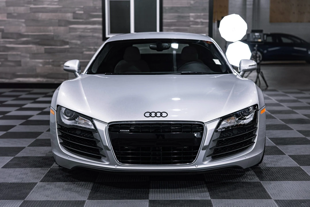 2009 Audi 42 R8 - Image 29 of 31