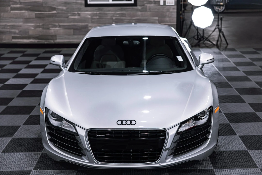 2009 Audi 42 R8 - Image 28 of 31