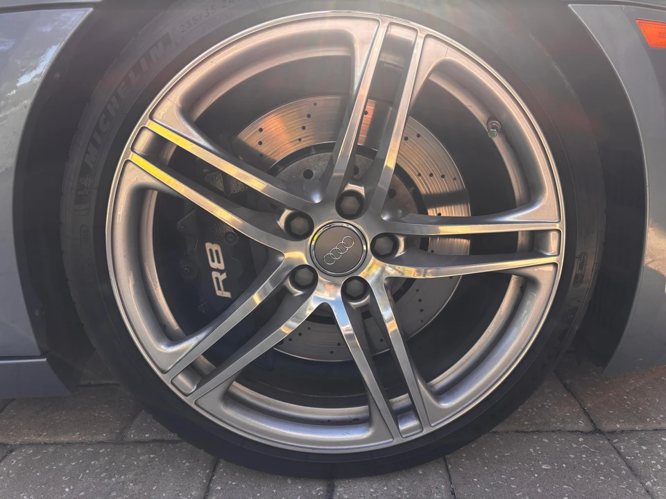 2009 Audi 42 R8 - Image 22 of 31