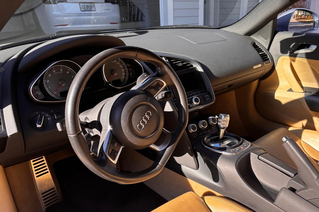 2009 Audi 42 R8 - Image 23 of 31