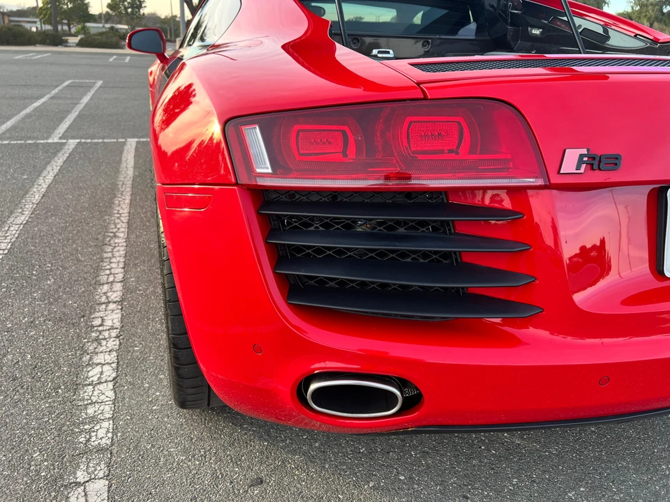 2009 Audi 42 R8 - Image 28 of 31