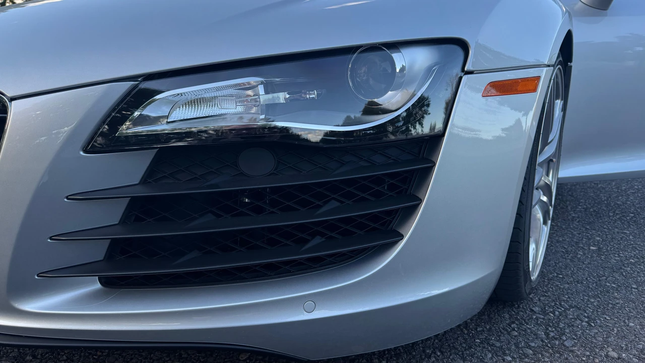 2009 Audi 42 R8 - Image 17 of 31