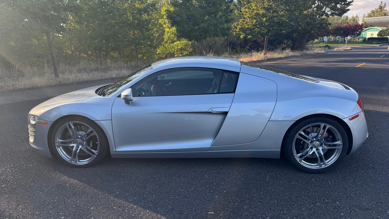 2009 Audi 42 R8 - Image 10 of 31