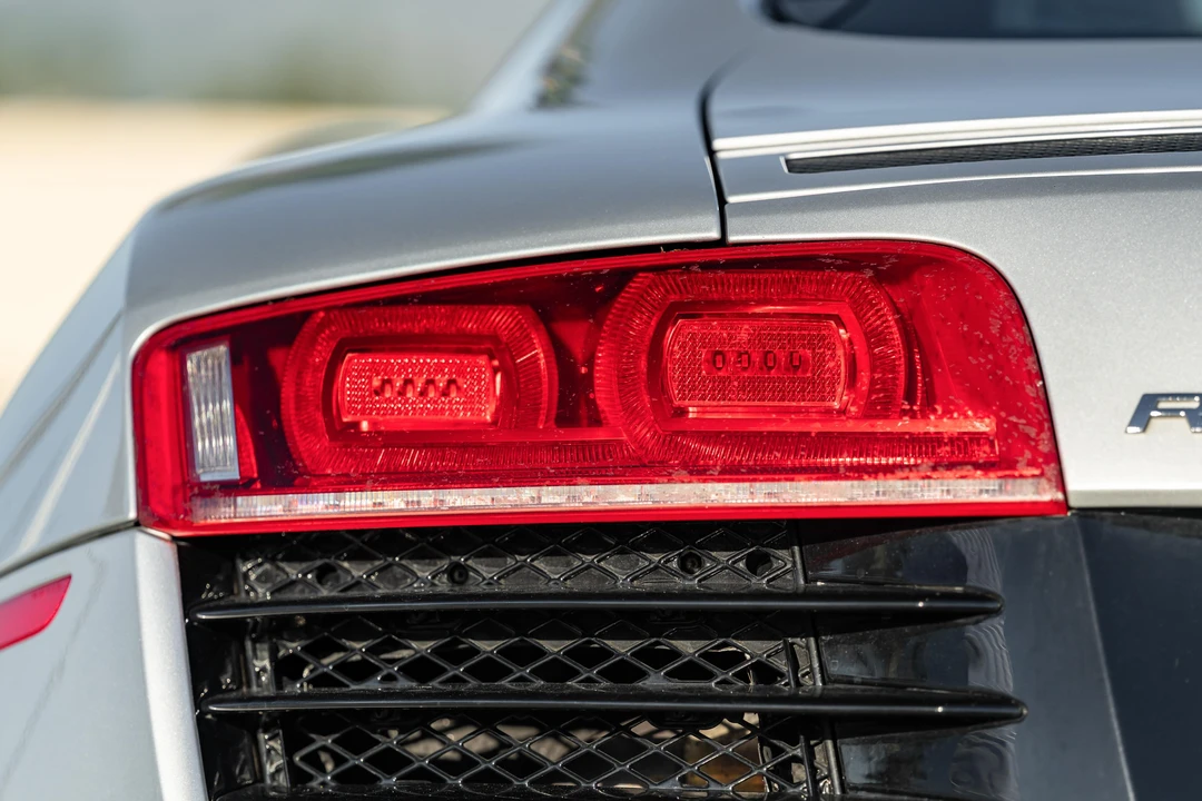 2009 Audi 42 R8 - Image 19 of 31