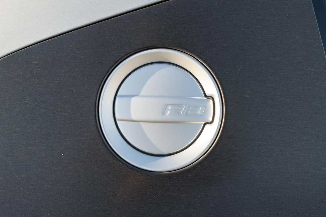 2009 Audi 42 R8 - Image 26 of 31