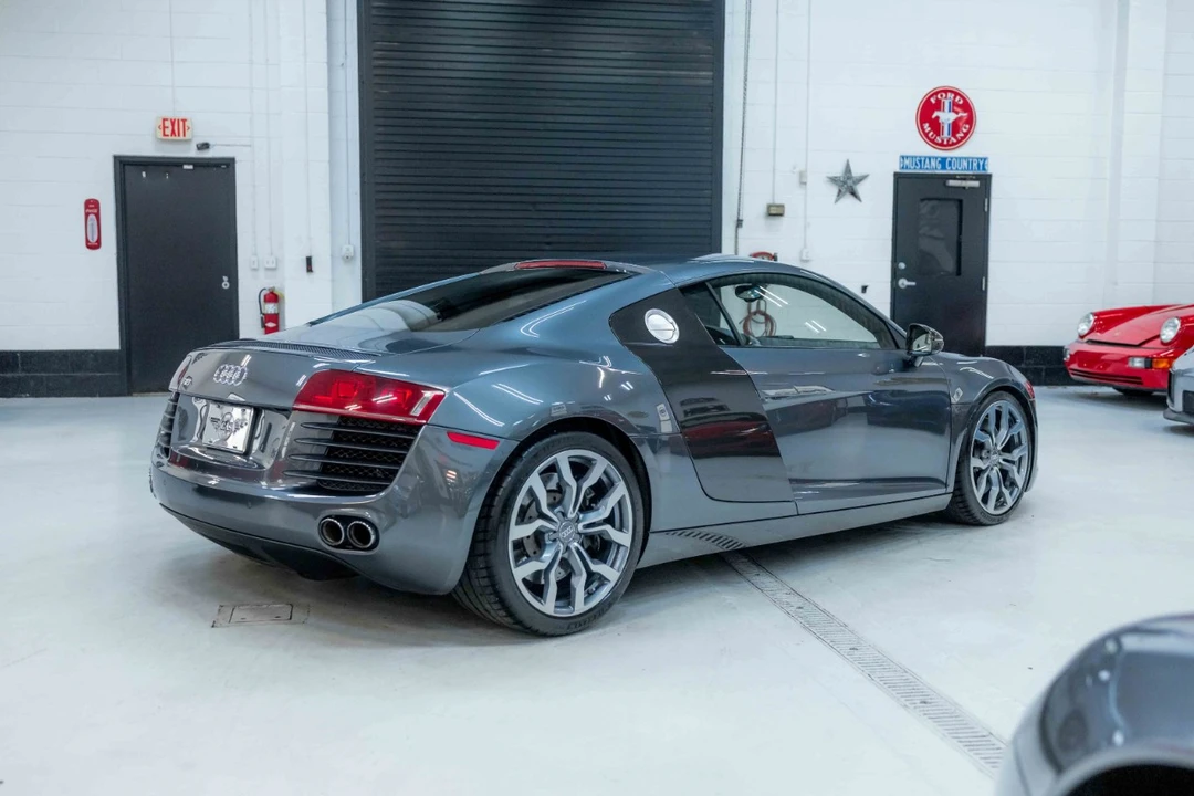 2009 Audi 42 R8 - Image 7 of 12