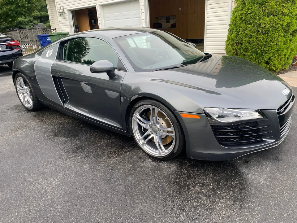 2009 Audi 42 R8 - Image 2 of 5