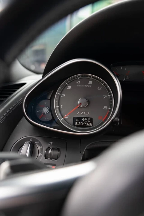 2009 Audi 42 R8 - Image 7 of 15
