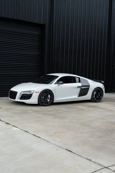 2009 Audi 42 R8 - Image 2 of 15