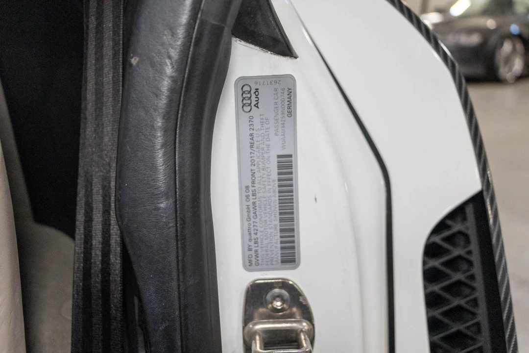 2009 Audi 42 R8 - Image 16 of 31