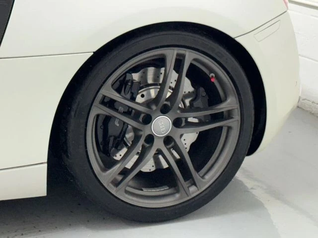 2009 Audi 42 R8 - Image 14 of 16