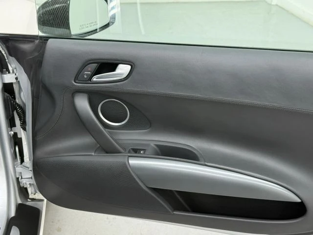 2009 Audi - Image 16 of 31