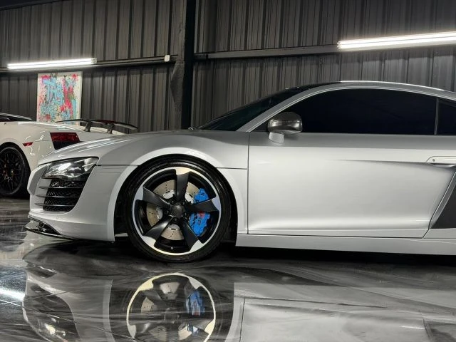 2009 Audi 42 R8 - Image 8 of 27