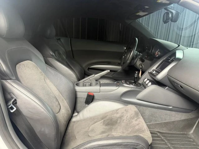 2009 Audi 42 R8 - Image 24 of 27