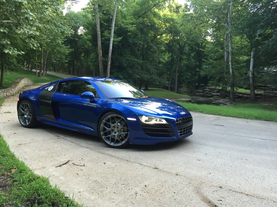 2009 Audi 42 R8 - Image 2 of 10
