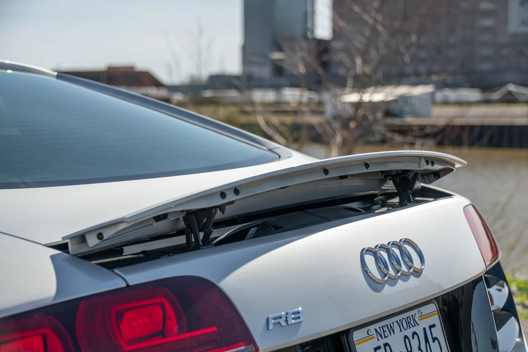 2009 Audi 42 R8 - Image 26 of 31