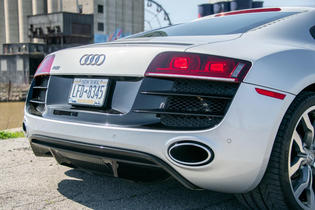 2009 Audi 42 R8 - Image 30 of 31