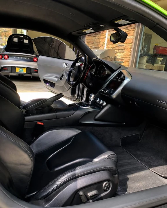 2009 Audi 42 R8 - Image 10 of 10