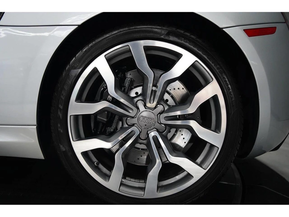 2009 Audi 42 R8 - Image 22 of 31