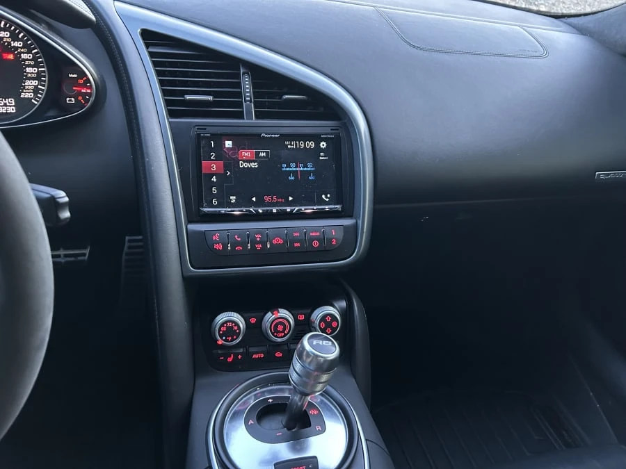 2009 Audi 42 R8 - Image 14 of 16
