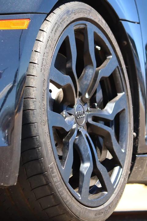 2009 Audi 42 R8 - Image 9 of 28