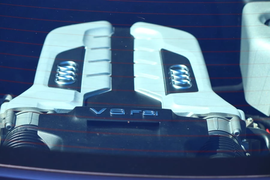 2009 Audi 42 R8 - Image 27 of 28