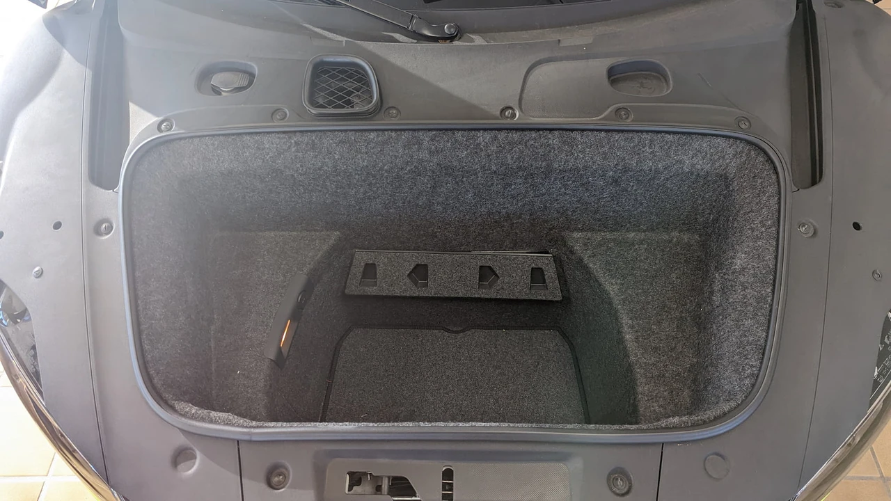 2009 Audi 42 R8 - Image 9 of 14