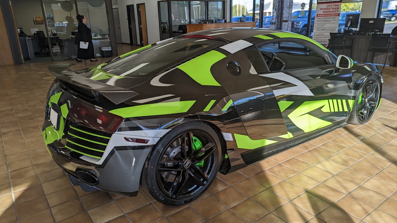 2009 Audi 42 R8 - Image 11 of 14