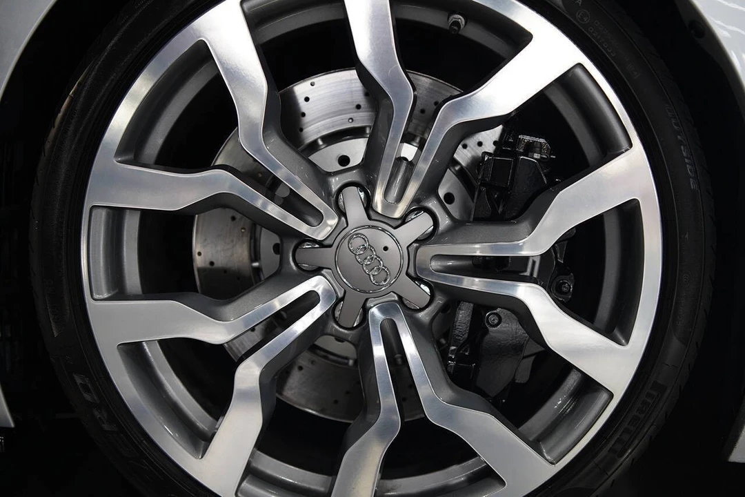 2009 Audi - Image 16 of 31