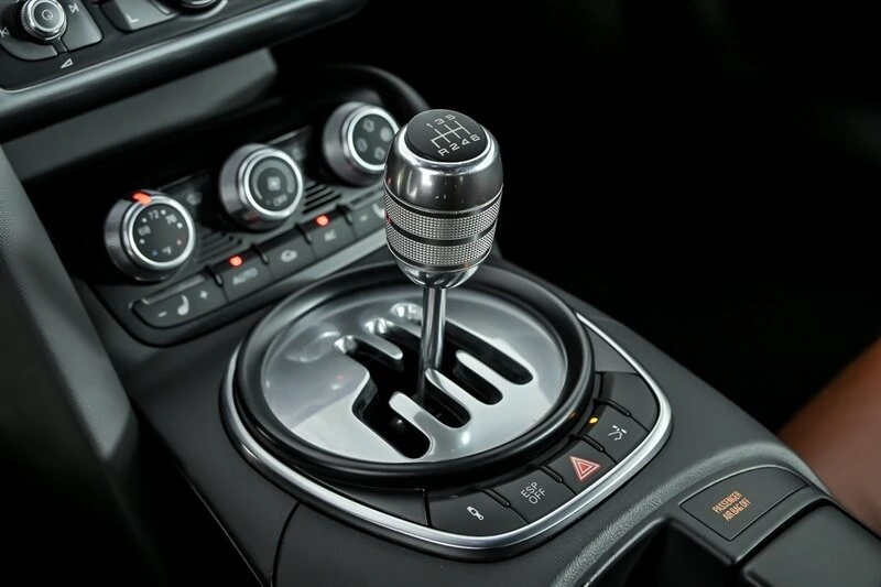2009 Audi 42 R8 - Image 2 of 31