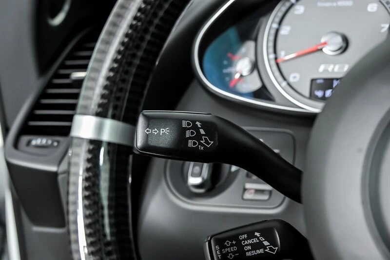 2009 Audi 42 R8 - Image 30 of 31