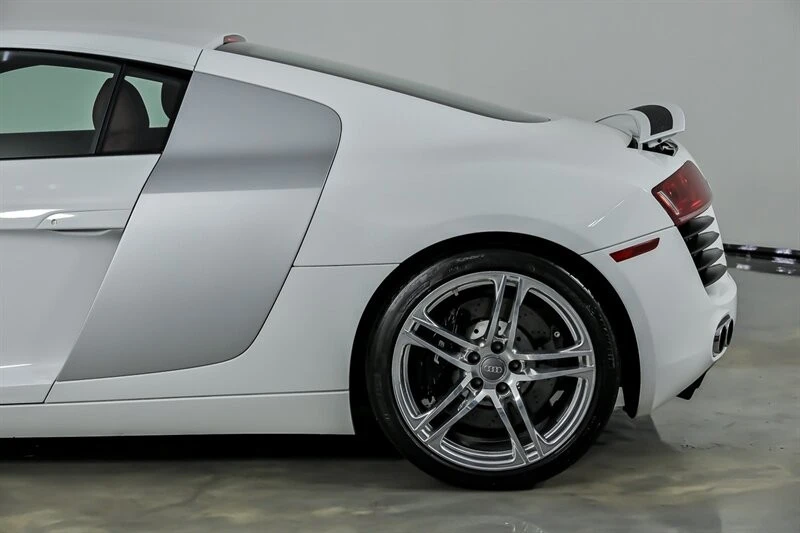2009 Audi 42 R8 - Image 10 of 31