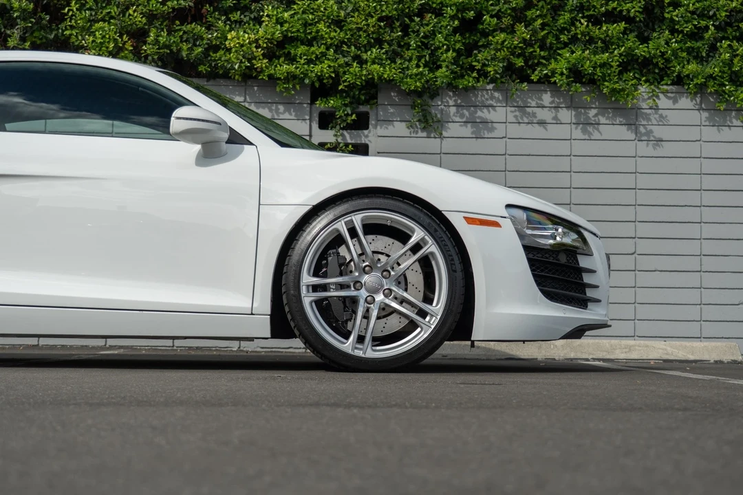2009 Audi 42 R8 - Image 10 of 21