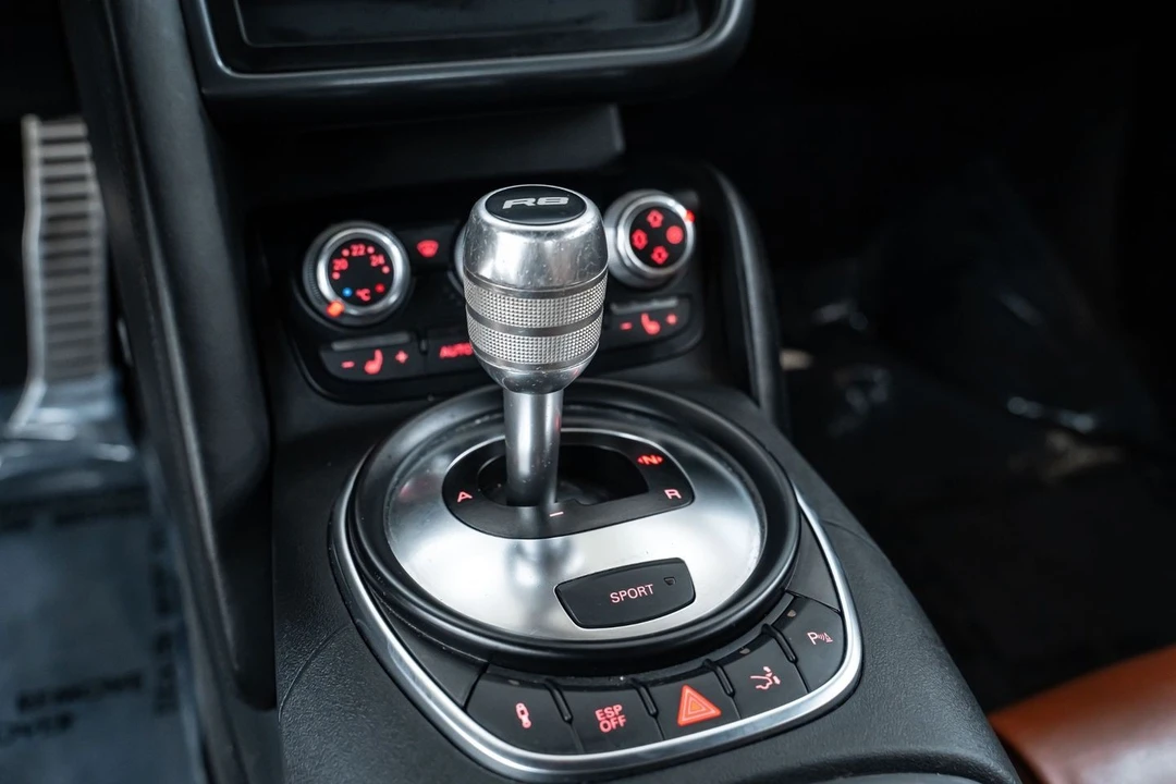2009 Audi 42 R8 - Image 30 of 31
