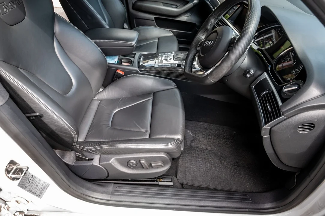 2009 Audi C6 RS6 - Image 19 of 30