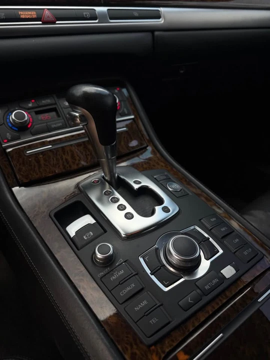 2009 Audi D3 S8 - Image 13 of 20