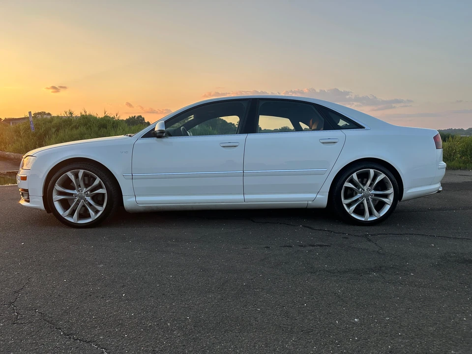 2009 Audi D3 S8 - Image 9 of 31