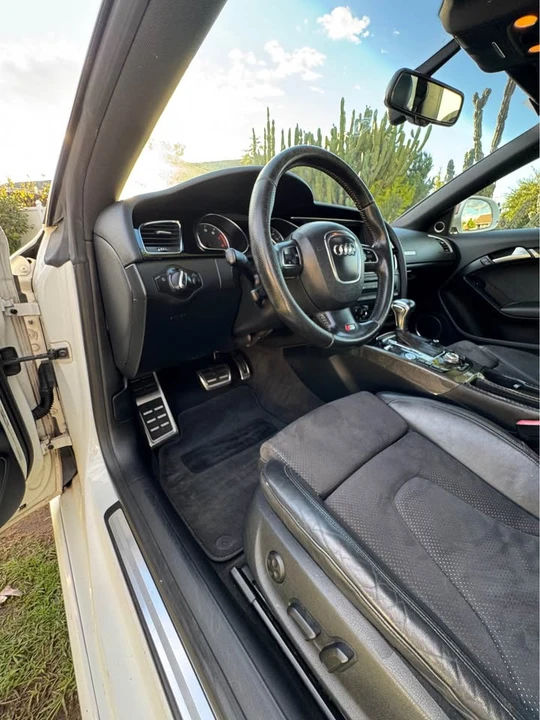 2009 Audi B8 A5 - Image 14 of 19