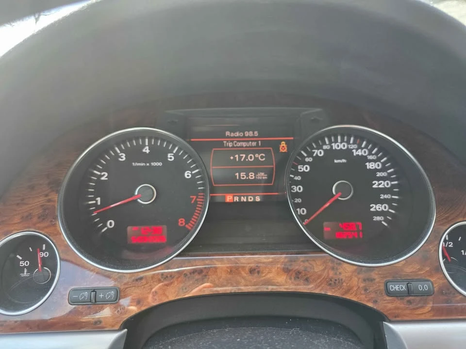 2009 Audi D3 A8 - Image 10 of 10