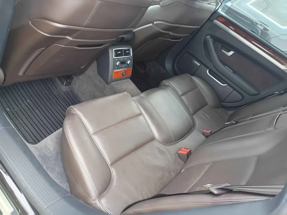 2009 Audi D3 A8 - Image 8 of 10
