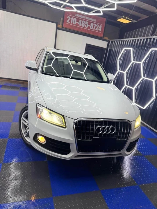 2009 Audi 8R Q5 - Image 2 of 10
