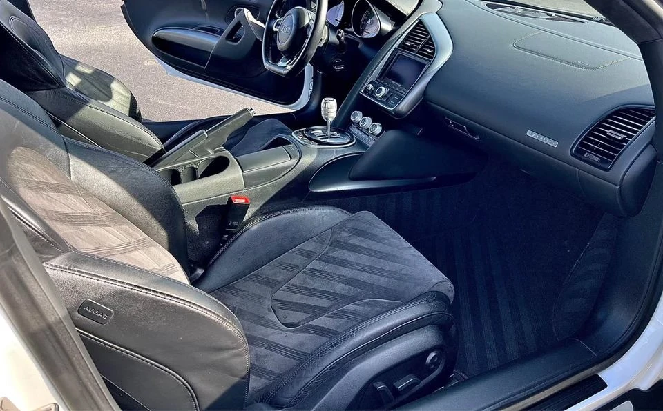 2009 Audi 42 R8 - Image 9 of 10