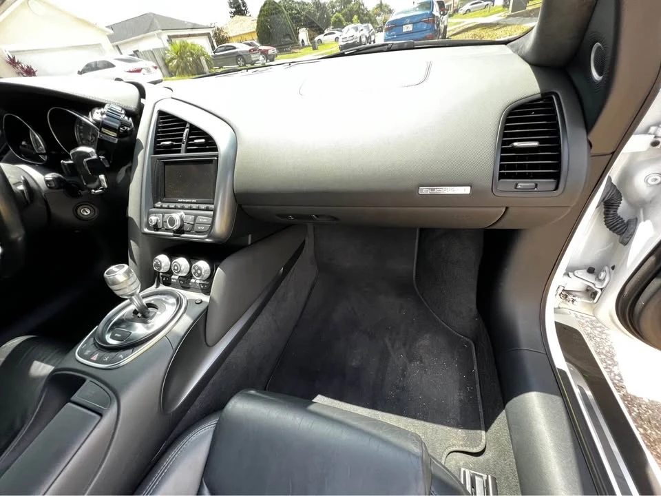 2009 Audi 42 R8 - Image 14 of 15