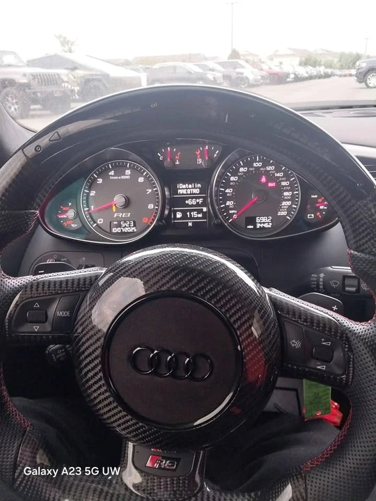 2009 Audi 42 R8 - Image 16 of 17