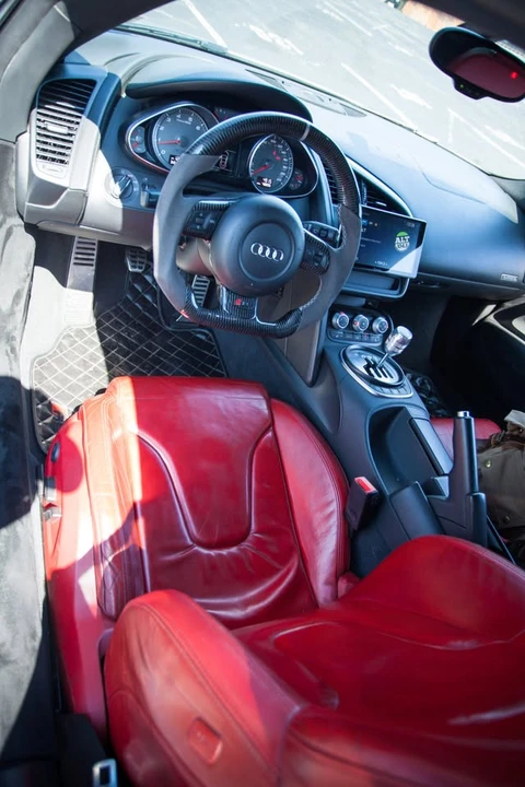 2009 Audi 42 R8 - Image 11 of 15